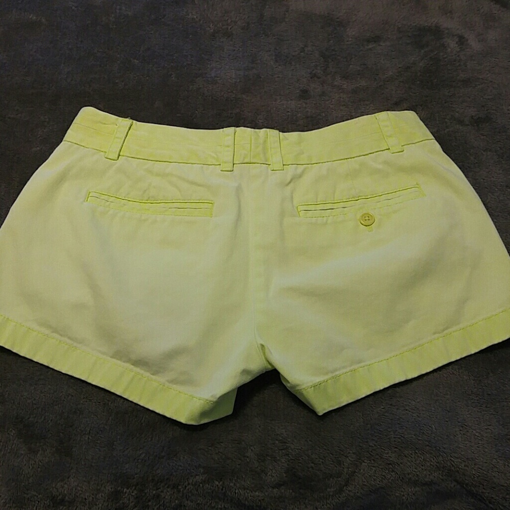 J. Crew neon yellow 3" inseam chino shorts size 4 - Picture 4 of 4